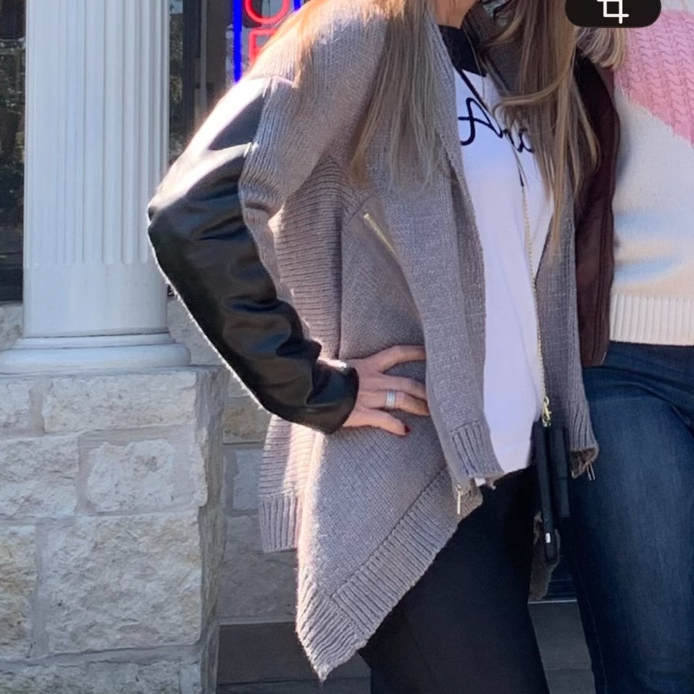 VICI Women's Gray cardigan